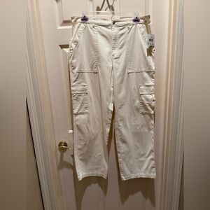 Size 1X ivory brushed twill cargo pant with elastic back, 6 pockets, NWT
